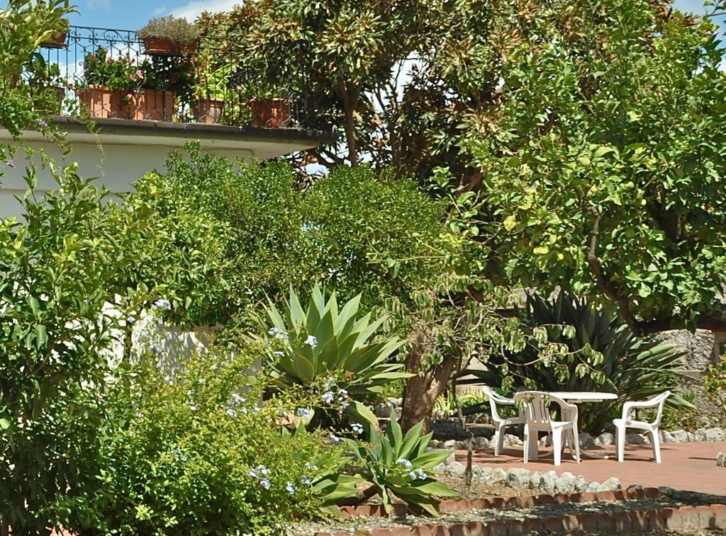Seafront Apartments Garden House Taormina Szoba fotó
